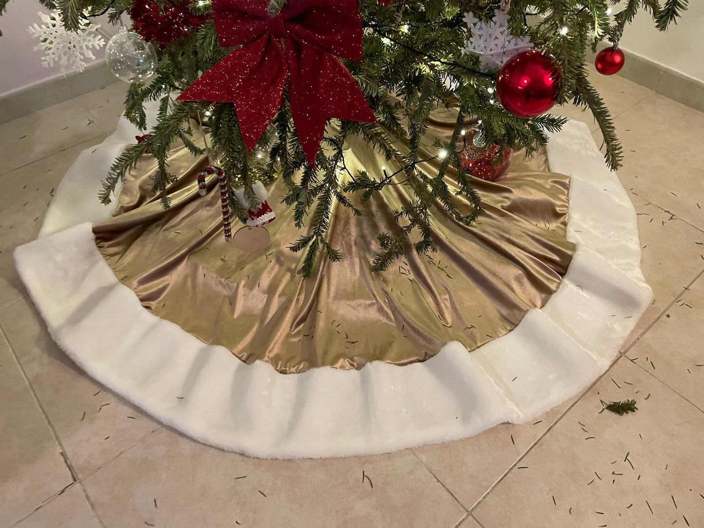 Light Gold Christmas Tree skirt