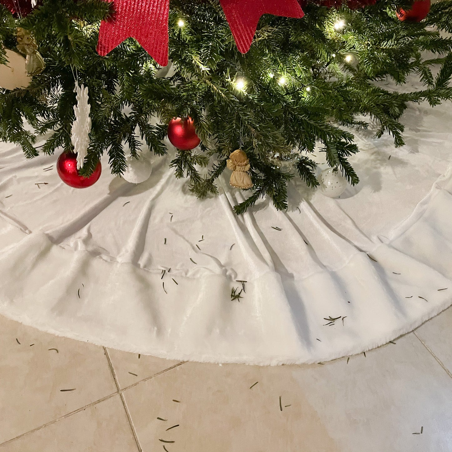 White Christmas Tree Skirt