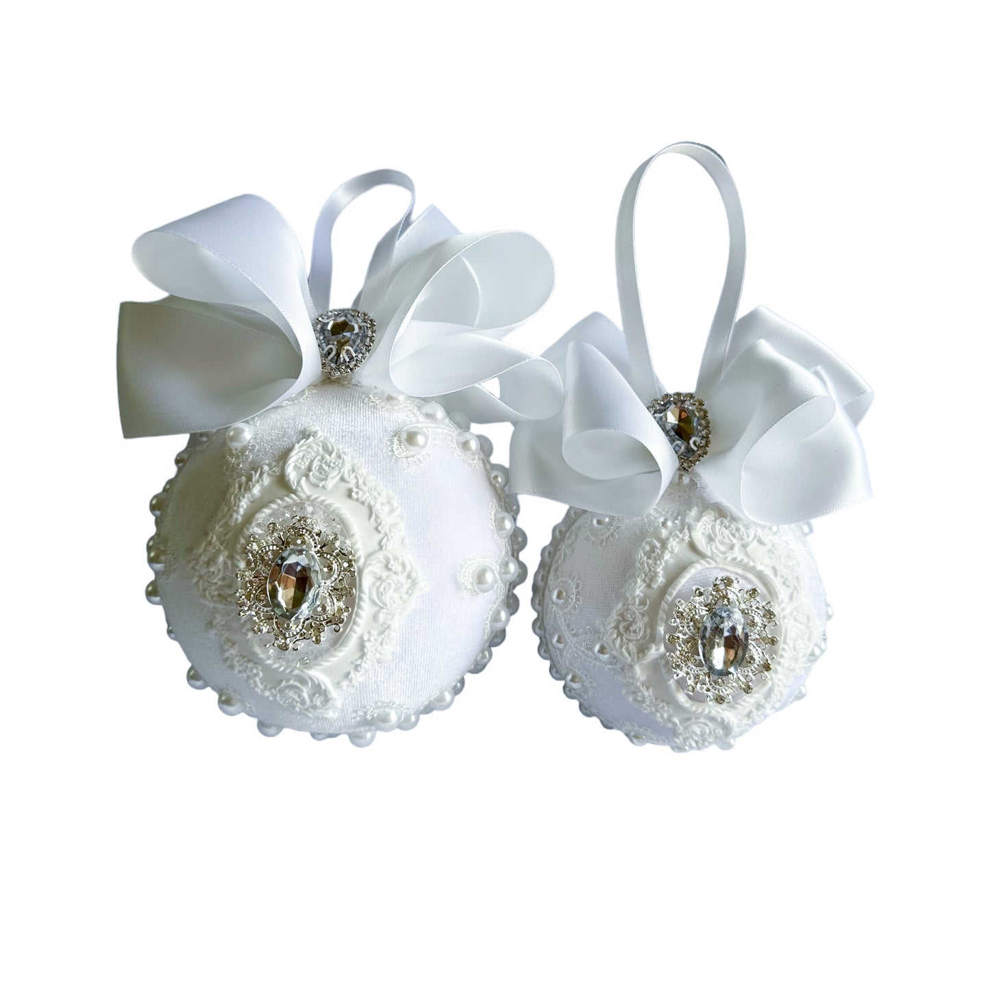 White Snow white Baubles