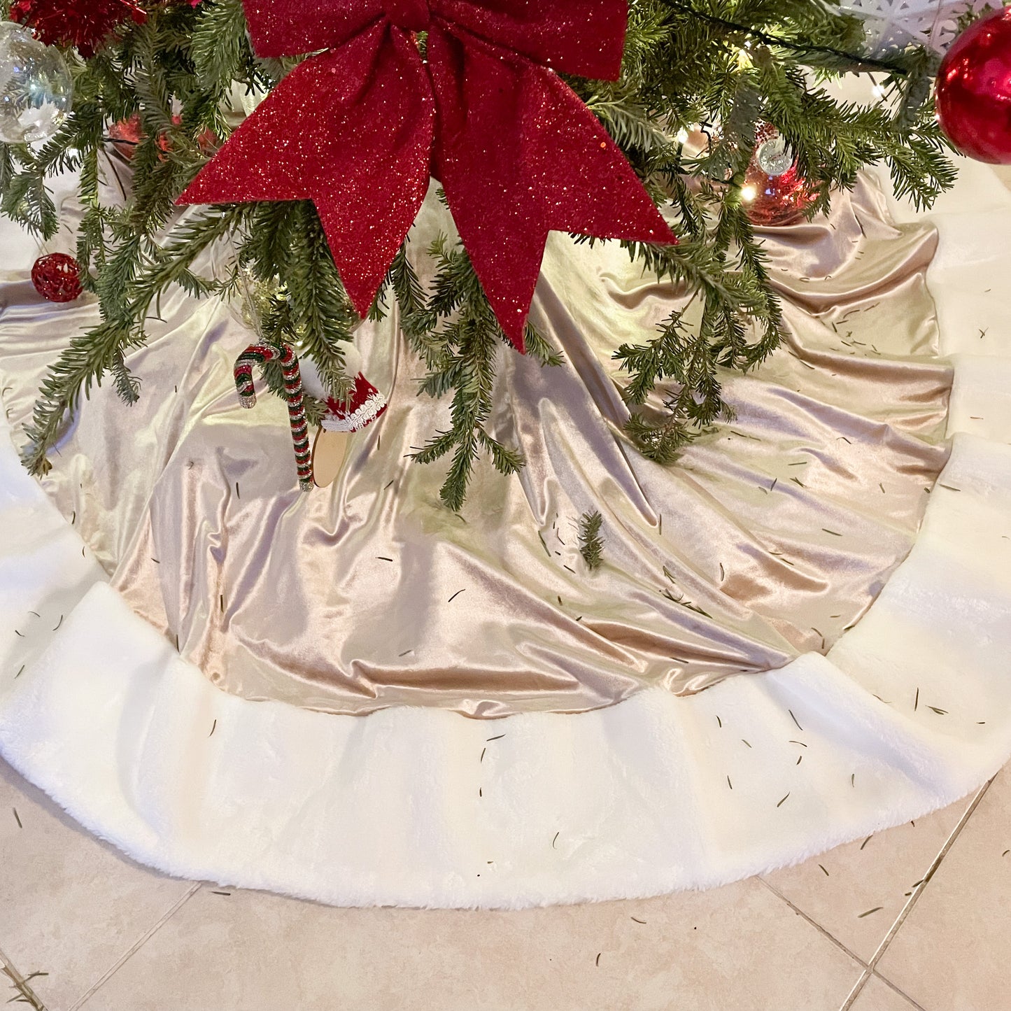 Champagne Christmas Tree Skirt