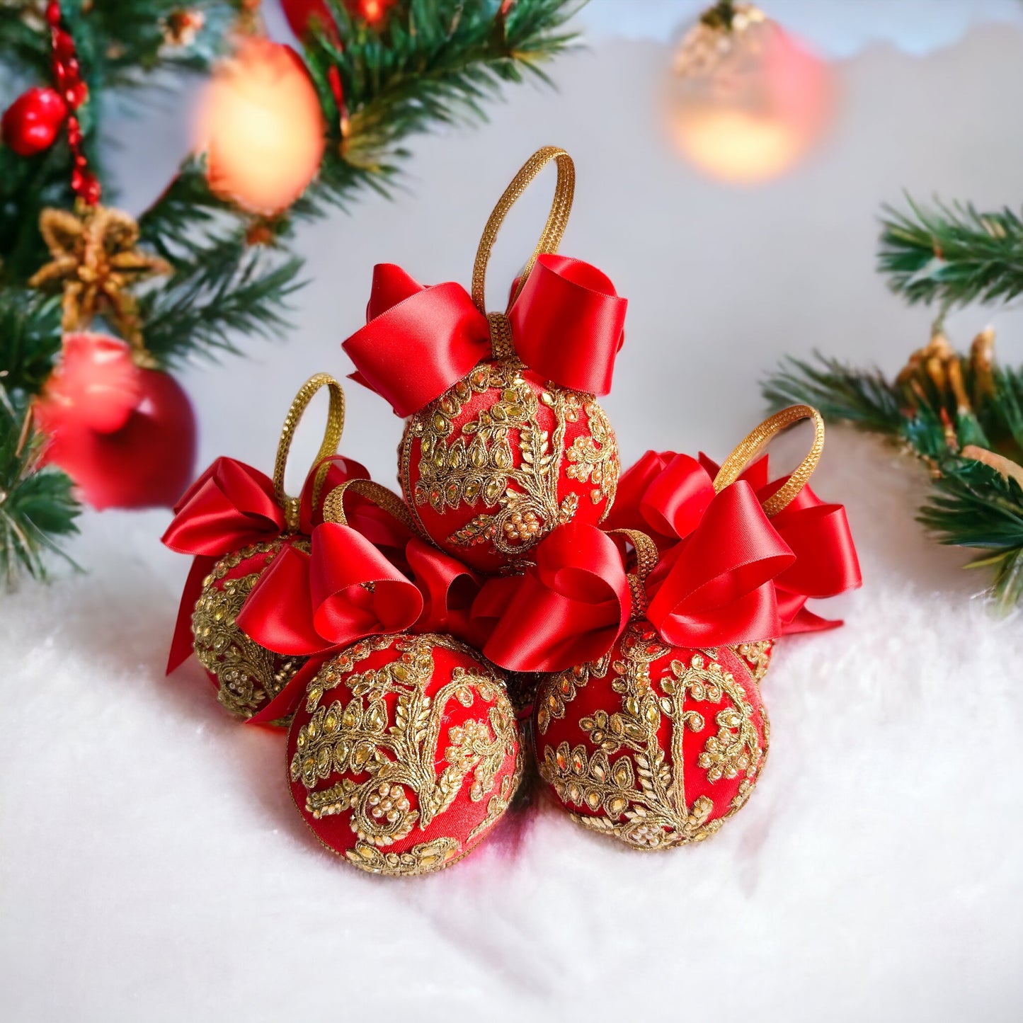 Red Velvet Applique Baubles - Large